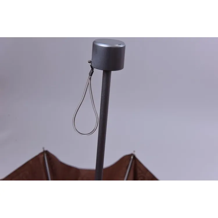 Chiếc ô phụ nữ siêu nhẹ và nhỏ gọn